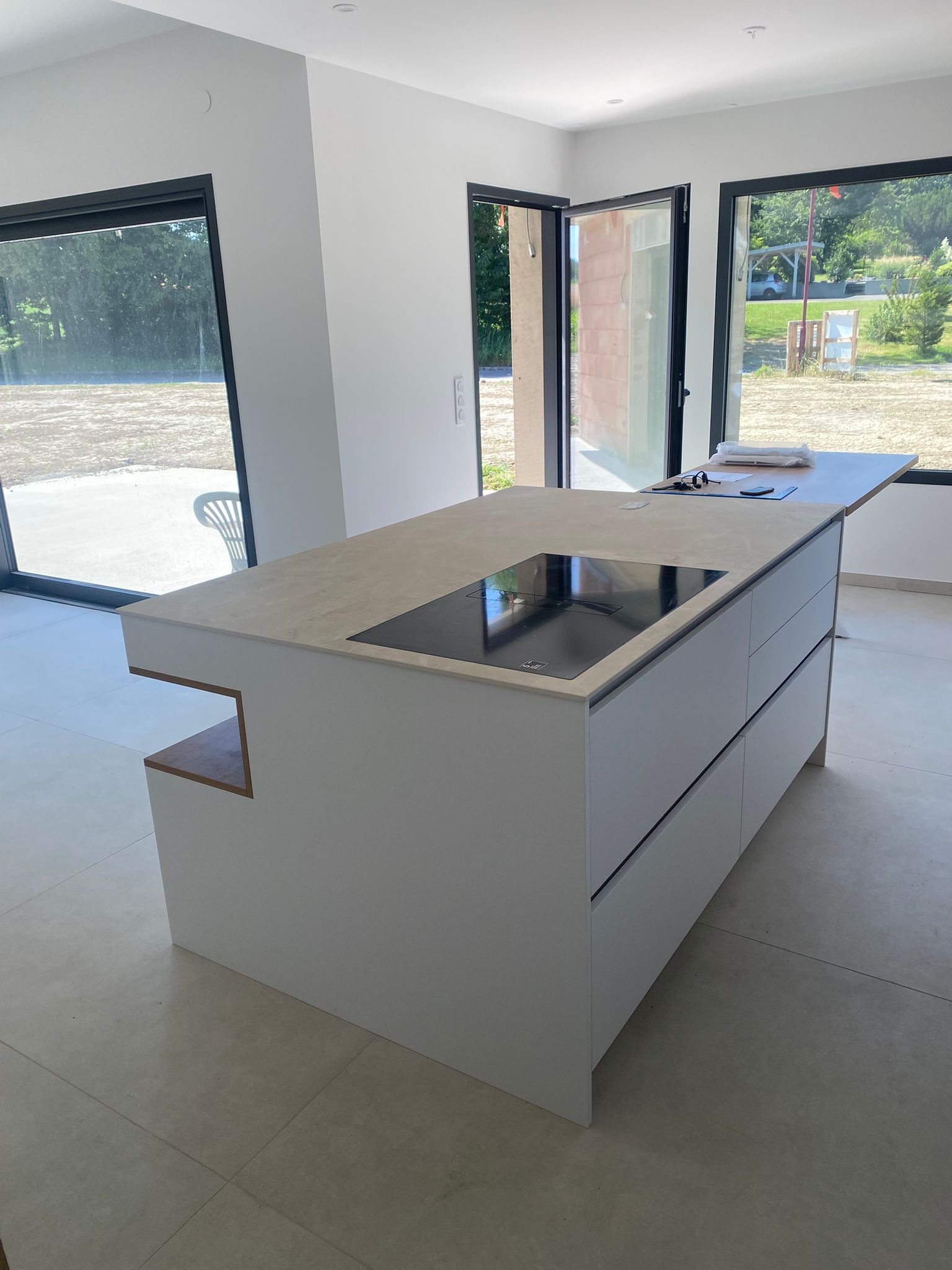 Réalisation Easy Stone — surface en pierre sur mesure