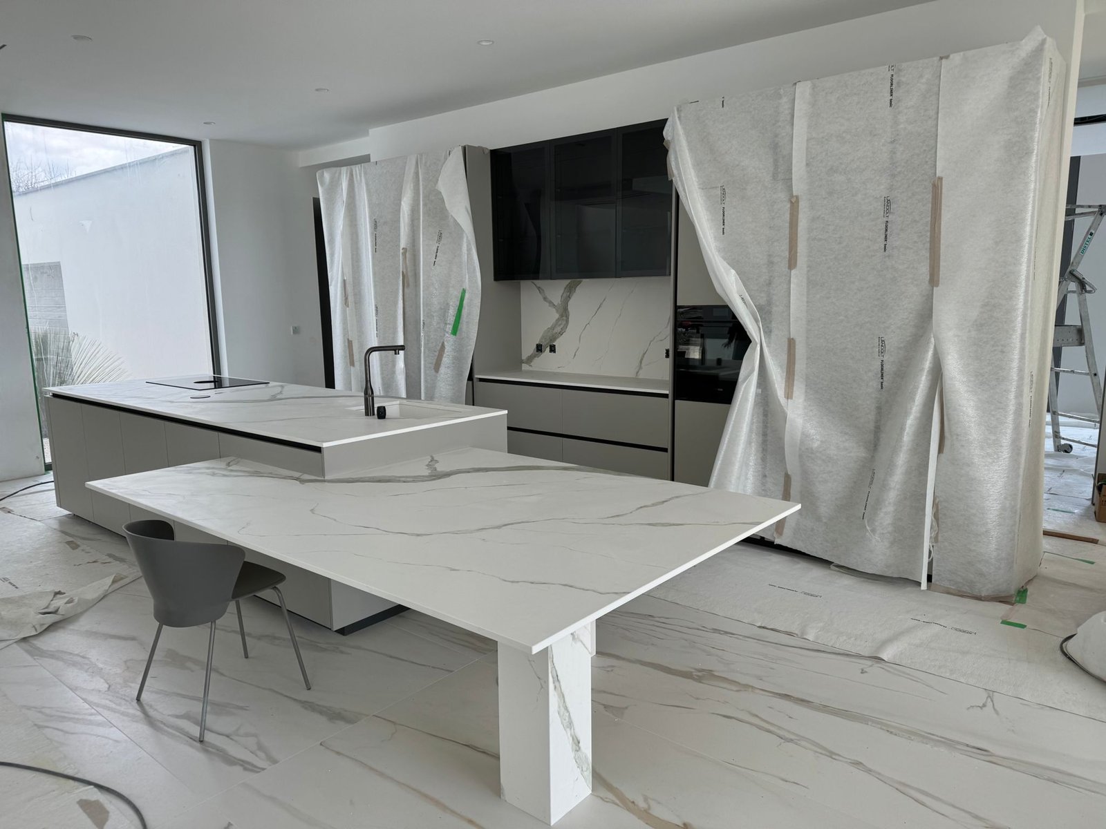 Réalisation Easy Stone — surface en pierre sur mesure
